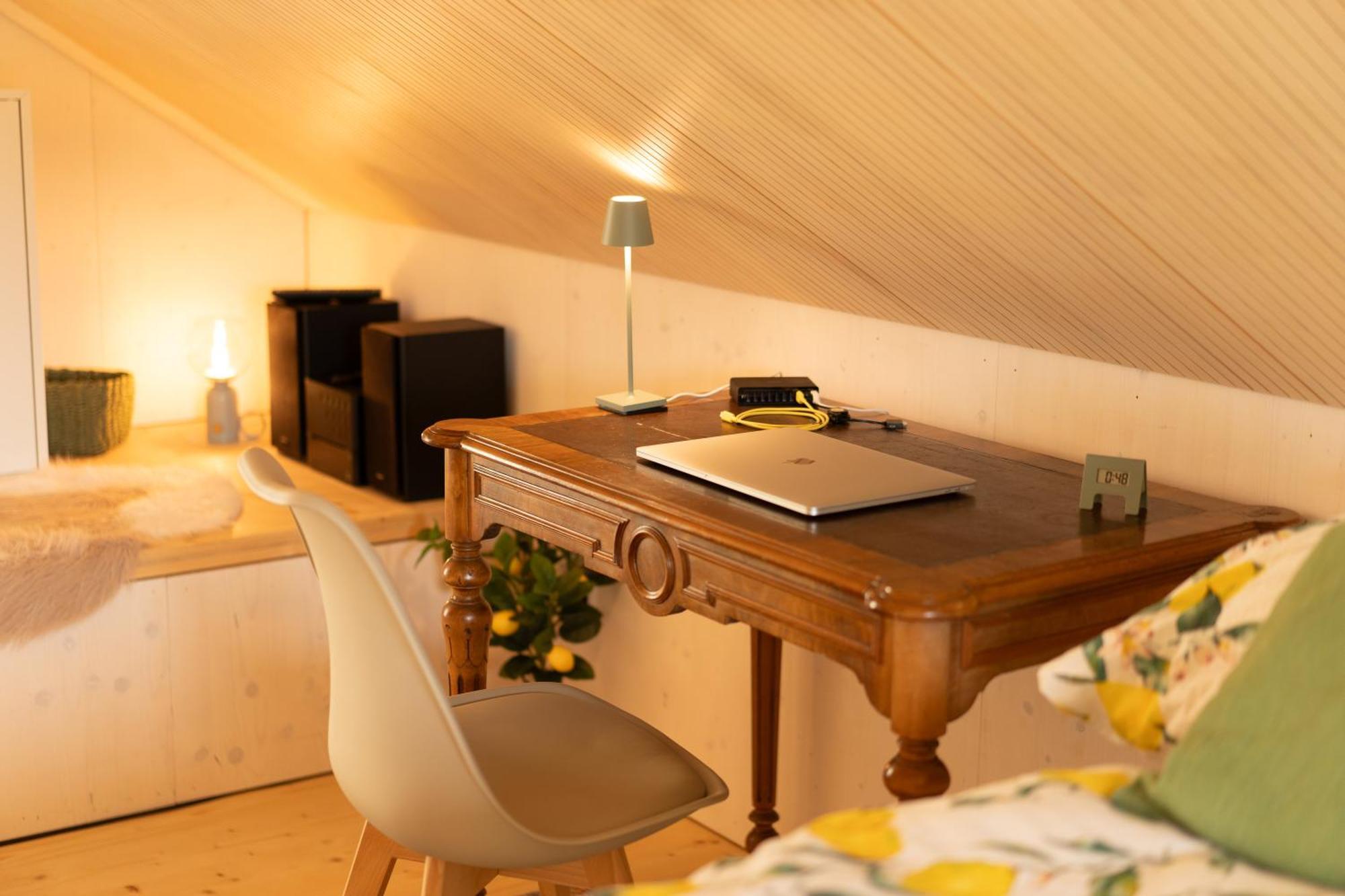 Tiny House Chez Claudine - Relaxen, Workspace, Naehe Thermen, Netflix, Free Parking & Wifi Brugg  Exterior foto